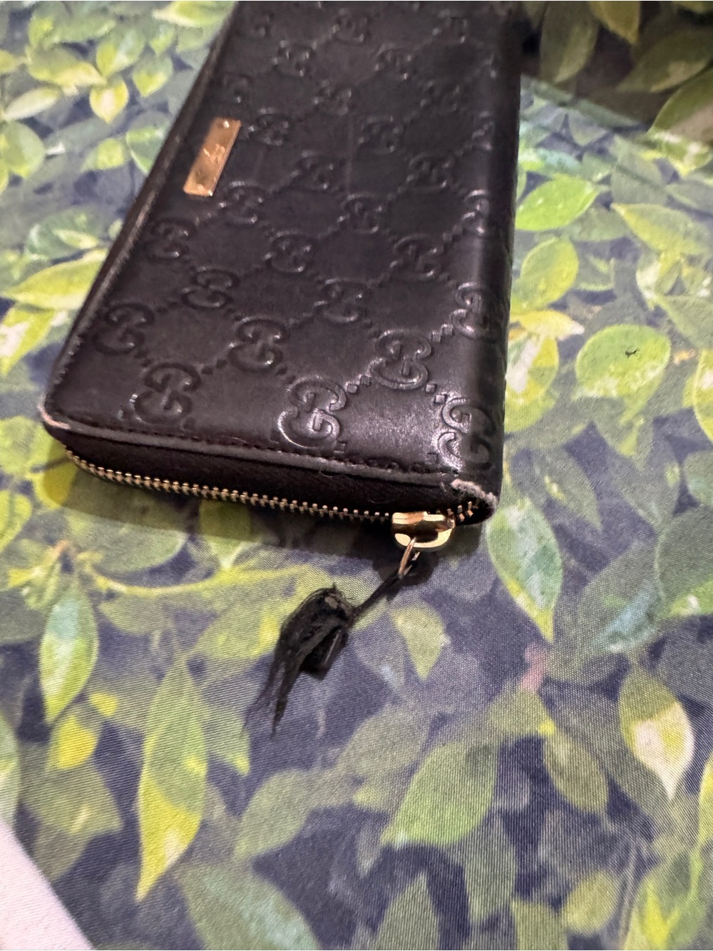 Gucci Black Guccissima Leather Zip-Around Wallet - Picture 6 of 10